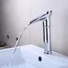 Rubinetti per lavabo da bagno Rubinetto per il controllo della temperatura a LED Bacino intelligente e cascata per lavabo freddo