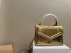 Sac à bandoulière à motif crocodile à la mode avec sac à rabat pour femme de grande capacité, logo en métal en forme de cœur, ouverture de la boucle de designer sac de luxe ID royalfashion_bag