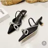 Schoenen Voor Vrouwen 2022 Sandalen Luxe Merk Zomer Mode Transparentes Strass Puntige Hakken Slippers Vrouw Sexy Pumps