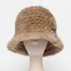 Breda randen hattar hink hattar ryssland kvinnor varm äkta mink päls hatt lady mode stickade päls beanies utomhus casual 100%naturlig riktig mink päls kepsar 230602