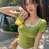 T-shirt färgglad kub båge t-shirt sommar koreansk fit fyrkantig halsringning topp kvinnors gröna casual kortärm p230603