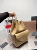 Рюкзак кожаный дизайнерский дизайнерский материал для хранения шнурки для хранения шнурки с помощью y-образного стеганого ремесла регулируемое кожаное плечевое ремешок retro elegant Advanced