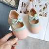 Scarpe da ginnastica Bambini Bowtie 2023 Primavera Autunno Ragazze Principessa Fondo morbido Bambino Bambino Bambini Danza antiscivolo