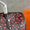 Bolsa de viagem bagagem masculina designer bolsa flores em relevo pontos pintados grande capacidade bolsa de ombro bolsa mensageiro bolsa de esportes ao ar livre bolsa de ombro