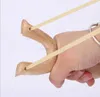 Trämaterial Slingshot Outdoor Shooting Catapult Kids Sling Shot Catapults Outdoor Hunting Toy Novelty Outdoor Sport Fun Games