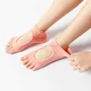 Meias femininas antiderrapantes para academia, fitness, dança, pilates, meias profissionais para exercícios de ioga indoor, five toe peep, respiráveis, sem costas, balé feminino, sox com alças