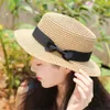 Bred hattar 2023 Nya Barnama Simple Summer Beach Leisure Women's Flat Top Brim Bow Knot Girls 'Sun Hat G230603