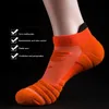 Chaussettes de sport Chaussettes de course hommes Basketball Respirant Antidérapant Sport Fitness Cyclisme Marche Femmes Hommes Chaussette Coton Athlétique No Sweat Sock 230603