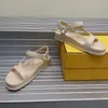 Elegant platt sula sandaler kvinnor ankel rem klänningskor lyxig designer glider av hög kvalitet casual fashionabla fabrikssko öppen tå 3 cm tjock sula sandal