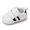 Baby White Sports Shoes Spring och Autumn New Baby Shoes Soft Sole Walking Shoes