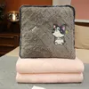 Плюшевые кукол мягкая квадратная подушка шелковая одеяла 2in 1 230603