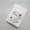 2023 Daisy Flower Hair Clips حديثي الولادة طفل الدانتيل الدانتيل أقواس طفل فتاة زهرة باريتس الفتيات الشعر إكسسوارات الشعر بالجملة