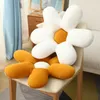 Poupées en peluche Nordic White 6 Petal Daisy Flower Oreiller Chambre De Chevet Forme De Tournesol Coussin Girly Sweet Heart Chat Chaise Siège Tulipe 230603