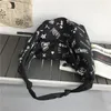 Abendtaschen Frauen Große Umhängetasche Graffiti-Druck Nylontuch Handtasche Designer Tote Damen Leinwand Bücher Großes Einkaufen für Mädchen