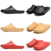 Sześciokrotnie Mężczyzn Mężczyzn Projektantki Sandały Sandały Slajdy Flip Flops University University Red Light Srebrne złoto Billie Eilish Black Mens Sumpper Slippe Sandal