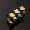 Bande Top Qualité Simple Coeur Amour Bague Or Argent Rose Couleurs En Acier Inoxydable Couple Anneaux De Mode Femmes Designer Bijoux Lady Party Cadeaux