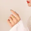 Gioielli minimalisti all'ingrosso Semplici anelli di torsione placcati in oro 18 carati Anelli di barretta vintage in acciaio inossidabile per le donne