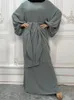 セットイスラム教徒セットヒジャーブドバイドバイブラックアバヤイスラム衣類カフタンマロカインガラビアカフタンターキードレス
