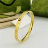 Diseñador de moda Pulseras para mujeres amor Brazalete Diseñador de lujo Joyas 18K Chapado en oro verde rojo Acero inoxidable Amantes de la boda Regalo Brazalete pulsera