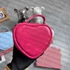 stylisheendibags Confezioni da giorno Confezioni da giorno alla moda Borsa a forma di cuore in feltro Lettera di marca Borsa a forma di cuore da ragazza di tendenza da donna Nuova borsa a tracolla Love One Shoulder color caramella