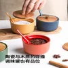 Bottiglie di stoccaggio Scatola di spezie giapponesi in ceramica Set di combinazioni domestiche da cucina Barattolo di condimento Zucchero Sale