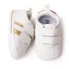 Baby White Sports Shoes Spring och Autumn New Baby Shoes Soft Sole Walking Shoes