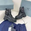 Tasarımcı Bot Chelsea Boots Sonbahar Kış Kadınları Kadınlar İçin Kışlar Slip-On Yuvarlak Ayak Ayak Bileği Botları Tokalı Motosiklet Lüks Bayanlar Marka Kısa Kadın