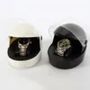 Caixas de relógios 2021 Caixa criativa em forma de capacete de alta qualidade preta e branca expositora caixa de plástico 284S
