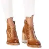 Boots NEW 2022 Vrouwen Laarzen Lente Mode Trend Geborduurde Mode Laarzen Dames Klinknagel Kristal Comfortabele Wees Teen Hoge Hakken Z0605