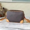 echte Leder Mode Designer -Taschen Damen Crossbody Body Schulterbrief Handtaschen Luxurys Designer Damen Geldbeutel Goldketten Kreuzkörper Clutch Großhandel