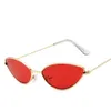 Xaybzc милые сексуальные солнцезащитные очки для кошачьих глаз Женщины Ретро маленький черный красный розовый Cateye Sun очки женские винтажные оттенки для женщин