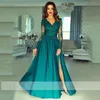 Elegante donkergroene avondjurken V Hals Lace Appliques kralen lange mouwen vloer lengte zijkant split formele speciale feestkleding