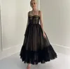 Élégante courte robe de bal d'anniversaire bretelles spaghetti noir pointillé tulle volants thé longueur robes de soirée robe de soirée robes de fête