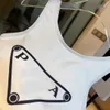 Pista da donna tracce di abiti da yoga set senza soluzione di continuità stirista palestra di abbigliamento sportivo di stampa lettere casual jogging che corre traspirante donna bianca sudore bianco 240314