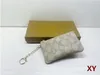 Womens Designers Key Pouch Leather Hold Coin Purse Ladies Small Wallet Kvinna 4 Färg Luxurys Klassisk kvinnlig nyckelhållare Coac Hei