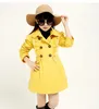 Coat 2023 Sonbahar Çocuk Giysileri Kız Hendekleri Katı Uzun Stil Pamuklu Kız Trençküzleri Çocuklar İçin Rüzgar Dergisi Dış Giyim Üstleri