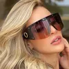 Designer solglasögon för kvinnliga glasögon glasögon utomhus vindtät glasögon pc ram mode klassiska lady solglasögon speglar