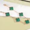 LUXURYS Link Projektant Bransoletka Kobiety Lucky Link Charm Bracelets Miłość moda błyszcząca i przyciągająca wzrok biżuteria elegancka TE2043