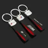 Caracteur de porte clés de luxe en cuir de luxe Car Keychain M Tricolor Sports Keychain Sline Keychain Cadeaux pour fête d'anniversaire Cadeau de voyage