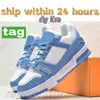 Top 2023 hommes chaussures de course jaune vert noir rouge denim hommes chaussure Logo en relief designer formateur femmes Sneaker bleu ciel triple blanc rose gris femmes baskets baskets