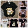 T-shirt feminina de verão Moschino superdimensionada solta nova alta qualidade 100% algodão gráfico top AAA D5V1#