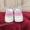 Ny Top Hot Luxurys designers sneaker casual sko män kvinnor läder snörning sneakers vita svarta tränare jogga promenader