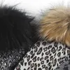 Boinas Geebro Feminino Estampa de Leopardo Gorros Elásticos Macios Adulto Senhora Quente Skullies Chapéus Feminino Com 15cm de Pele Real Pompom Caps Bonnet