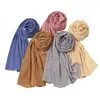 Halsdukar lyxiga crinkle chiffon hijab halsduk för muslimska kvinnor veckade vanliga huvudravar fast färg hijabs sjal femme musulman headwraps