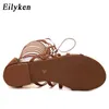 Kvinna Sandaler Högkvalitativ mjuk läder Kvinnor Strappy Open Toe Kne Summer Gladiator Flat Roman Bandage Casual Boots 230511