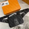 Skórzana klatka piersiowa mężczyźni Kobiety projektantki lunch torba na ramię moda Crossbody Wasporseger Torba portfel M45807