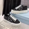 Designer Sneakers damskie gabardine nylonowe buty zwyczajowe Trójkąt Trójkąt marka damskie trenerzy kół luksusowe płótno trampki platforma modowa buty haut luksuse solid solidne34