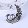 Brooches Vintage Rhinestone Peacock Feather For Women Imitation Pearl Lapel Pins Party Jewelry Gift