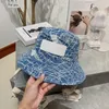 Sombrero de cubo sombreros de diseñador líneas de sombreros de lujo moda vaquero bordado gorra de cuero cinta verano para mujer visera casual versátil guapo