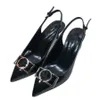 Luksusowe buty designerskie kobiety spiczaste sandały skórzane sztyletowe sznurki sandały żeńskie kapcie na obcasie Kopania kostki paliczki padie sandały sandały butów bankietowych sukienki